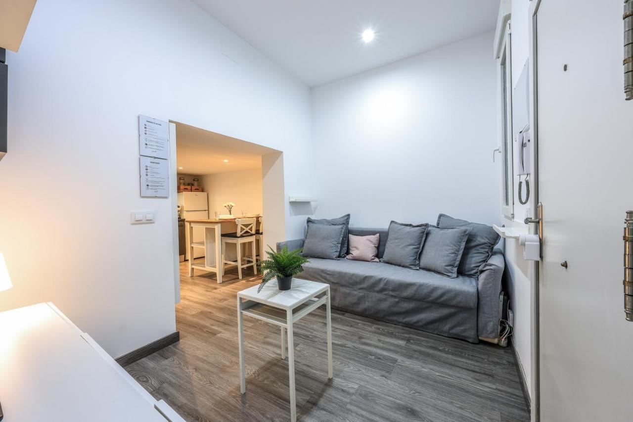 Discover Madrid From Our Cozy Studio Экстерьер фото